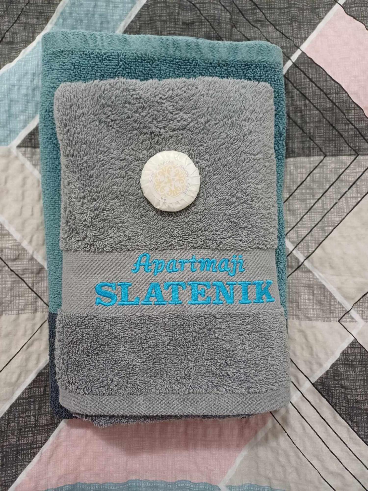 Apartmaji Slatenik 博维茨 外观 照片
