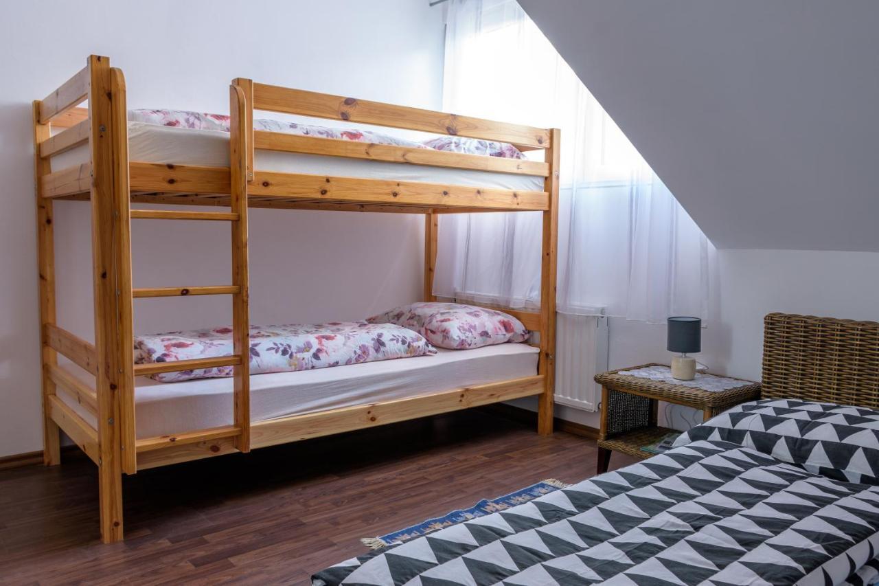 Apartmaji Slatenik 博维茨 外观 照片